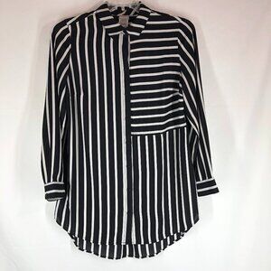 Chico's Black And White Sheer Long Blouse Size 8/10
